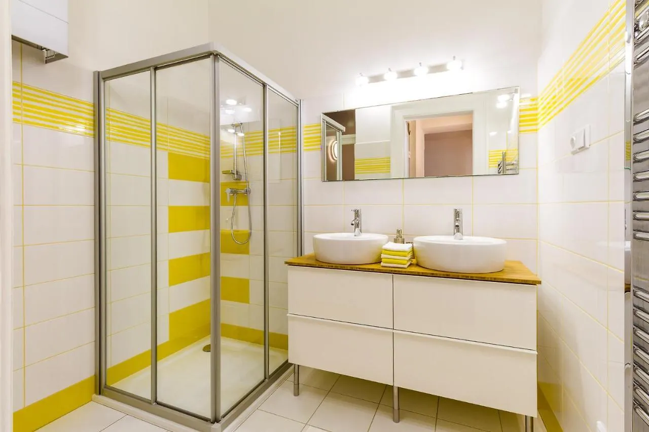 2Bds Apartment In Ujezd - P14 Prague Czech Republic